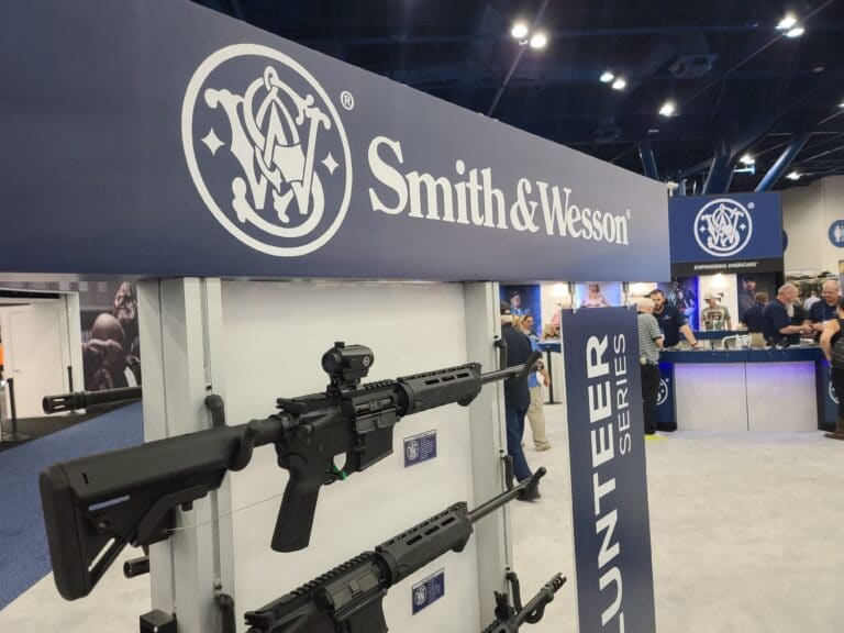 Smith & Wesson rifles on display at the 2022 NRA Annual Meeting
